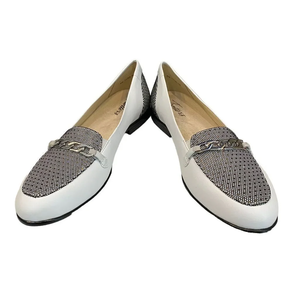 NEW Trotters Women's Anastasia White Foil Dots Leather Loafers Flats 6 6N